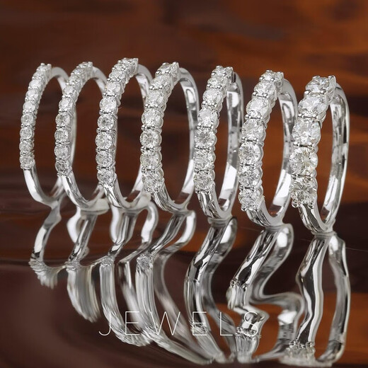 Peninsula Bear PENINSULA BEART home row ring 18k gold diamond ring classic four-prong set row diamond ring 5 diamonds 1 carat Seven Princess stacked 7 diamonds 9 diamonds 30 points Diamond color FG Clarity VS No. 12 18