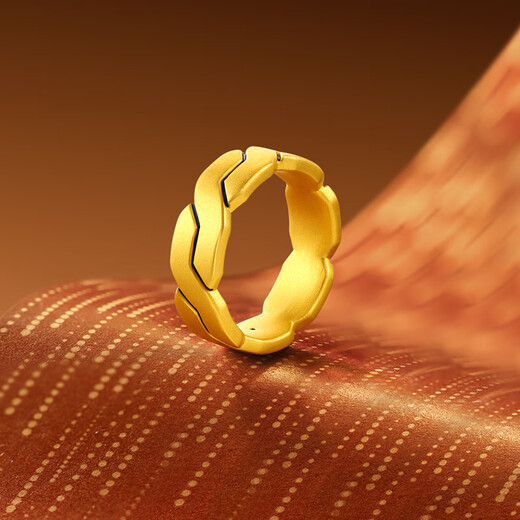 Saturday Blessing gold ring for men and women Huang Jingyu same style 5D hard gold enamel star palpitations roaming ring pricing No. 14-3.31g