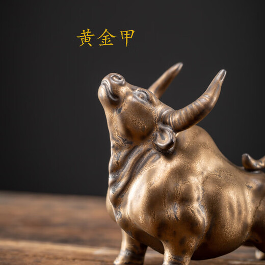Ceramic fengshui búfalo pequeños adornos para atraer riqueza sala de estar china oficina de la oficina decoración del escritorio del escritorio del zodiaco regalos de la artesanía del zodiaco, magnífica caja de regalo extra grande [azul]