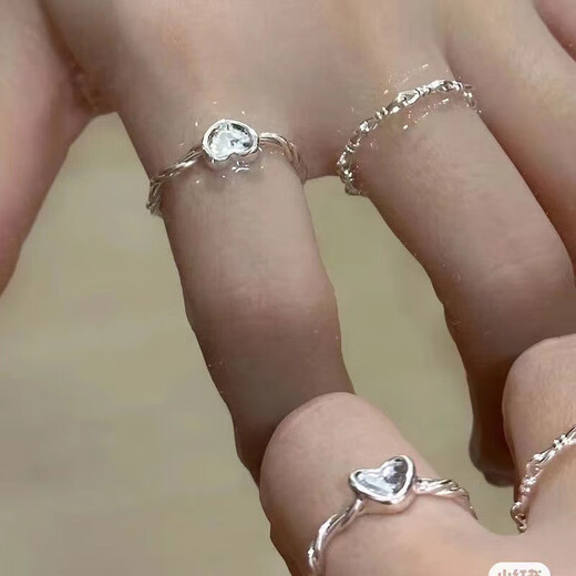 Minimalista Ins Silver Ring Women's Nicho Novia Twist anillo de amor Knited Love Anillo simple Anillo anudado Fino