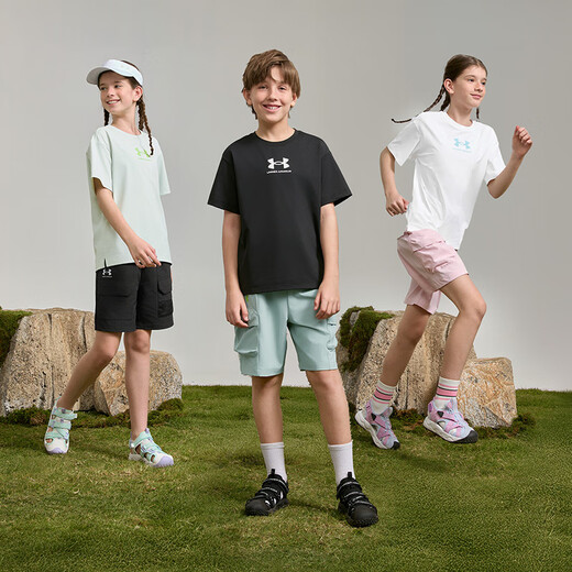 Under Armour (Under Armour) Casual al aire libre Cuello redondo en cuello redondo Corto T de ropa para niños Top 252320305 Negro 170