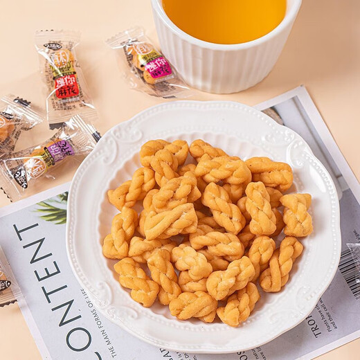 Internet celebrity snacks mini twists individually packaged crispy snacks office old-fashioned flavor manufacturer clearance 50 packs mixed flavor twists in various flavors