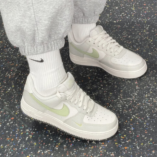 Nike (Nike) zapatos casuales zapatos para mujeres 2025 Summer Nuevos zapatos deportivos AF1 Air Force No. 1 Low Top Shoes IB3881-001 IB3881-001 Phantom Grey/Light Military Green 37.5