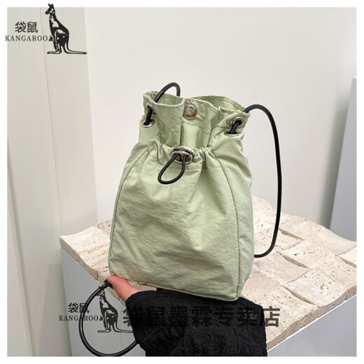 袋鼠夏天夏季迷你小包包女2025新款时尚抽绳斜挎手机包白色单肩钥匙包 黑色