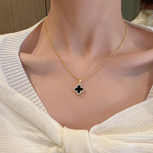 Summer Versatile Women's Autumn and Winter Fashion Small Fragrance Style Necklace Light Luxury Ins Trendy Clavicle Chain as a Gift for Your Girlfriend Black Clover Necklace Gold