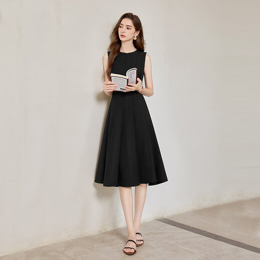 Sie ist elegant und elegant, kleiner schwarzer Rock für Frauen in 2025 Herbstkleidung, neuer runder Hals mittelgroß, schlankes Kleid