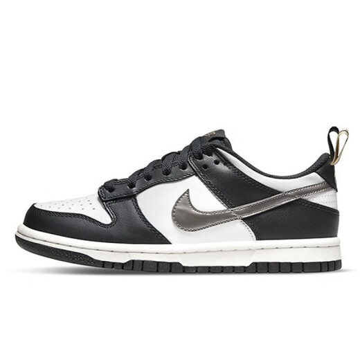 Nike (Nike) Zapatos de tablero Sombrilla Low Women's Shoes Versatille Low Top Ins Trendy y de moda zapatos informales zapatos de patineta Productos modernos DH9764-001/Gold and Silver Logo 36