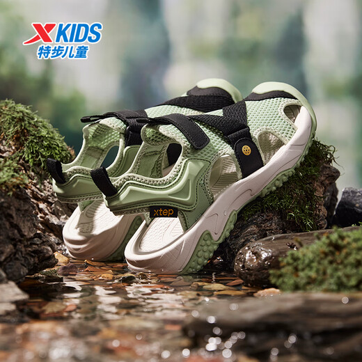 XTEP Children's Unisex Cool, Comfortable and Breathable Summer Velcro Beach Shoes Shanlan Green/Black 34