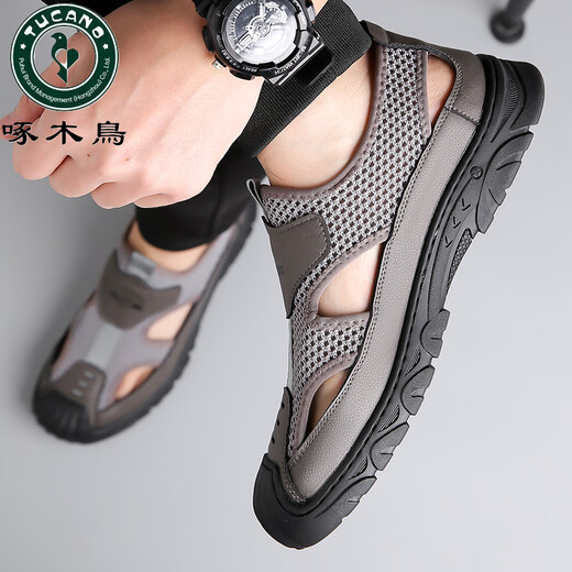 
Woodpecker 2025 summer new men's sports and casual mesh beach shoes genuine leather soft sole non-slip hollow breathable sandals men's gray 41