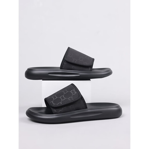 Gy Slippers Men's Summer 2025 Nouvelles chaussures de plage à semelle douce à la mode et polyvalente pour les hommes portant des tongs étanches et anti-odeur sur le Black 6189 extérieur (modèle amélioré) 44
