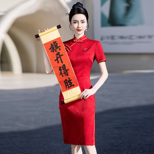 El examen de ingreso de la universidad en el Cheongsam en el Colegio será un buen comienzo en el verano, la nueva persona de estilo chino en el examen de ingreso de la escuela intermedia ganará el vestido corto de flores graves 679
