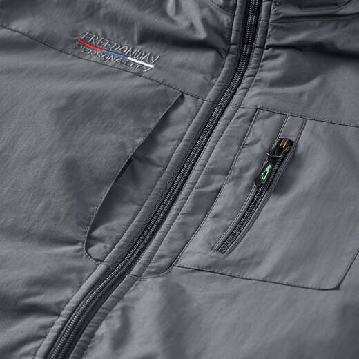 Autumn and winter men's velvet thickened reversible vest with multiple pockets for outdoor fishing shooting jacket detachable hooded vest Gray XL 130-145Jin Jin equals 0.5kg