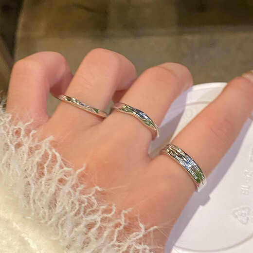 Hua Youxin Persimmon Silver Möbius Ring Ring for Women Niche Design Letter Ring Ring for Women Light Luxury High-end Tail Ring Ring Möbius Letter Ring