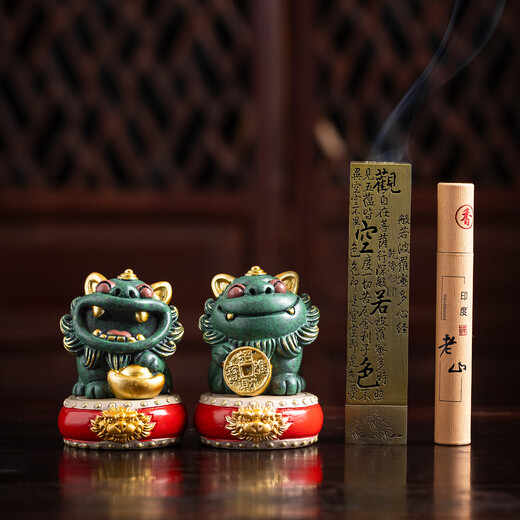 
Jinshan Hall’s wealth-hunting Pixiu Chinese studies ornaments Study room moving to a new home birthday gift for Teacher’s Day Customized souvenir gift for teachers. Hunting treasure + Gong and drum base + Heart Sutra incense [only this green gift box] No Specifications