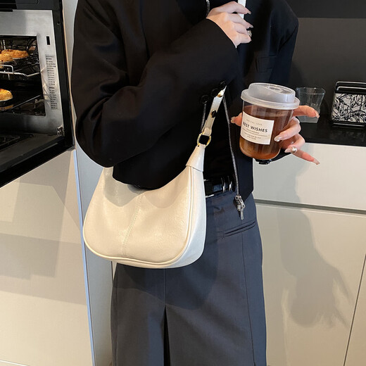 包包女复古质感2025新款时尚腋下女包高级通勤单肩斜挎包饺子包 白色