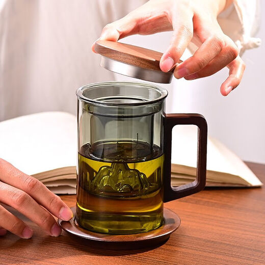 High temperature resistant tea separation cup glass tea cup walnut handle mountain cup household water cup business cup office cup gray wooden handle mountain cup 450ml