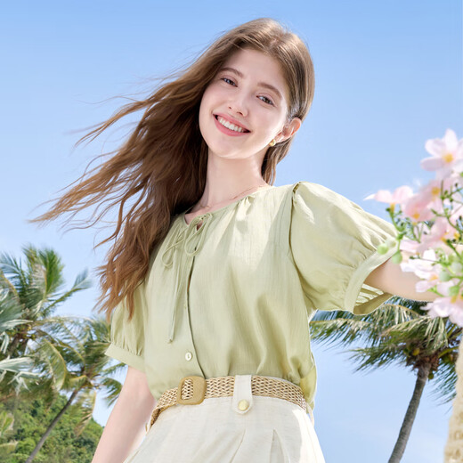 Baitu Betu Women's Clothing 2025 Summer NUEVA Camisa de camisa Diseño de la tela de imitación Fabrica no fácil de arrugas Mujeres de manga corta 2506T24 Verde L