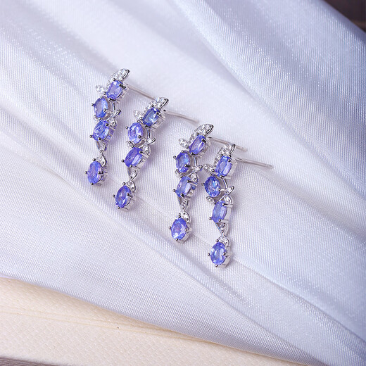 Weici boutique natural tanzanite sterling silver inlaid earrings for women, silver inlaid colorful gemstone crystal earrings jewelry, loose stone about 3*4MM, one pair sent