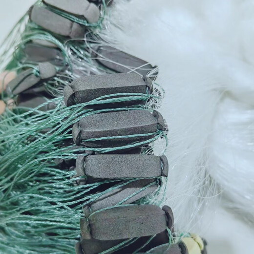 Soft silk three-layer floating net fish net sticky net 1.5 meters 2 meters 3 meters high new three-layer fishing net crucian carp sticky net hanging net 3 meters high 8 fingers white silk three-layer floating net 100 meters long