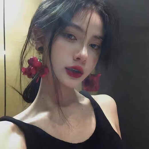Cute beauty French retro romantic rose flower tassel earrings, super fairy red niche temperament vacation wedding jewelry EH1396 [red rose ear clip]
