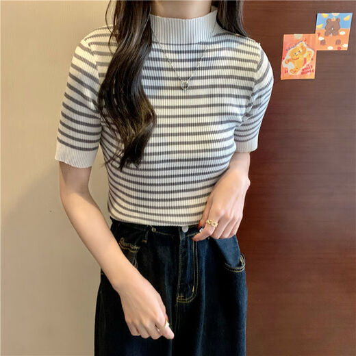 RWNNVI条纹薄款针织衫女2025新款夏季复古港味半高领短袖T恤别致上衣潮 13063黑条 均码 (70-125斤可穿)