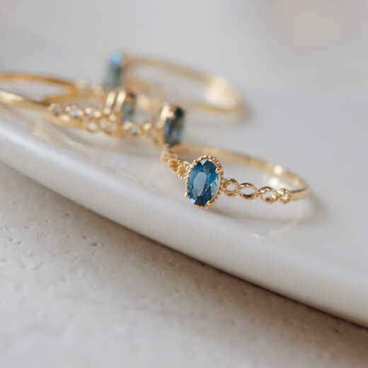 Yuan Si Pleasure Philosophy. 18K gold vintage lace hollow and versatile London blue topaz ring in stock, size 11