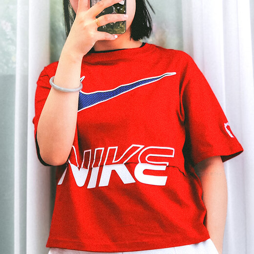 Nike T-Shirt Damenbekleidung 2023 Sommer Neue Mode Sportbekleidung lässig bequeme Fitness atmungsaktiven losen runden Nacken Kurzärmel HF6291-687/Red M.