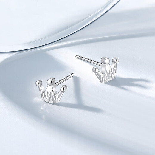 Trendy Acer Platinum Crown PT950 platinum earrings women's earrings exquisite and versatile gift for girlfriend priced about 1.4g