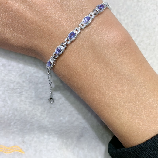 Fat Donglai quality tanzanite bracelet half silver inlaid with gemstones
