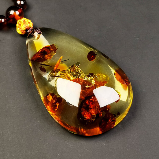 Amber style, one object, one picture, one certificate, amber pendant, natural amber necklace, women's sweater chain, skirt chain, no cracks, pendant, 11.62g, 50*31*12mm