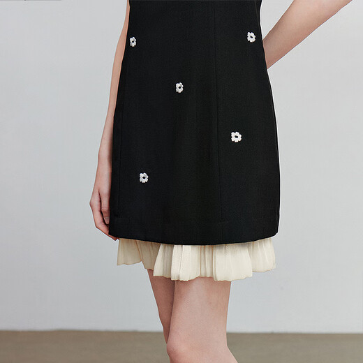 Diseño de empalme chuyu Flor de flores bordadas Falda de chaleco sin mangas para mujeres 2025 Summer NUEVO VESTO PEQUEÑO NEGRO M