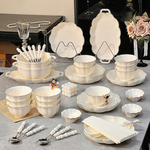 Wenzhi zog in eine neue Heimatschale und ein Gericht, das für Haushalt Keramik, Reisschüssel, Essstäbchen, Schalen, Suppenschalen, hochempfindliches Unterglasur farbiges Geschirr, unterglasfarbene Goldzeichnung 1 Person zum Essen [1396] 4-teiliger Set gezogen ist.