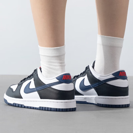Nike (NIKE) official ship store women's shoes new style fashion retro DUNK LOW lightweight sports shoes low top fashion casual shoes HJ9202-001/black, white and blue/newly launched 39