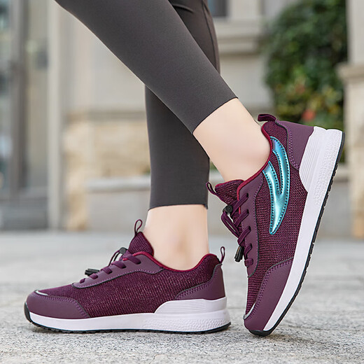 Outdoor sports walking shoes for women 2025 summer breathable light and comfortable mother shoes soft sole non-slip fashion elderly shoes JJ-6636 red 36
