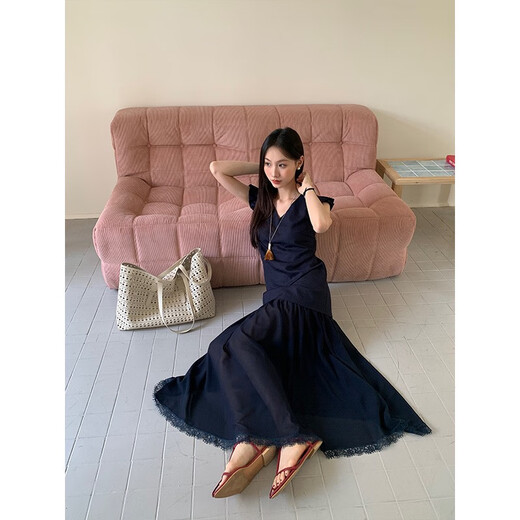 喆炜爱西里2025夏季气质V领小飞袖设计拼蕾丝花边下摆长款连衣裙13820 蓝色 L