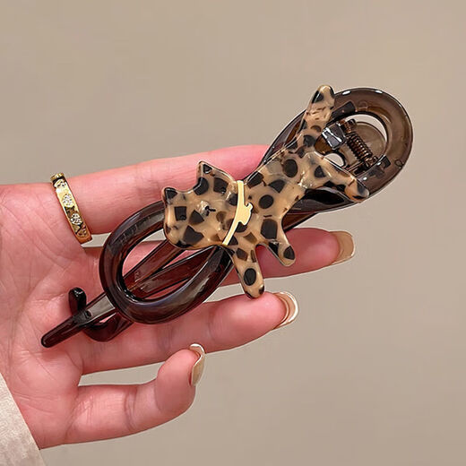 Cute cat retro hairstyle one-word grabber female 2025 new style hairpin on the back of the head temperament twisting clip headwear black dotted kitten twisting clip