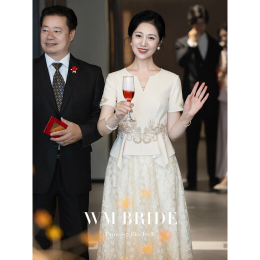 LISM International First-line Brand High-end Wedding Dress 2025 New Young Mother-in-law Wedding Banquet Dress Fake Two-Piece Dress Can Champagne Color 2XL
