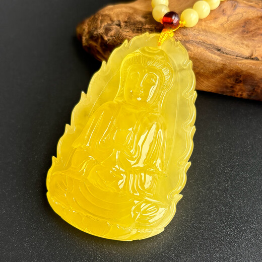 Jade 1 item 1 certificate 1 shot natural raw mineral non-optimized beeswax Guanyin pendant Guanyin Bodhisattva rare collection Guanyin Bodhisattva 20.14 grams