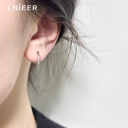 LnieerF136 titanium alloy earrings for women, medical implant-grade D-shaped straight needle plain ring earrings, ear piercing earrings, ear bone nails, a pair of 8mm titanium alloy earrings