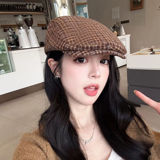 New retro plaid forward hat Japanese style spring and autumn all-match fashion big head painter British duck beret brown woolen plaid forward hat