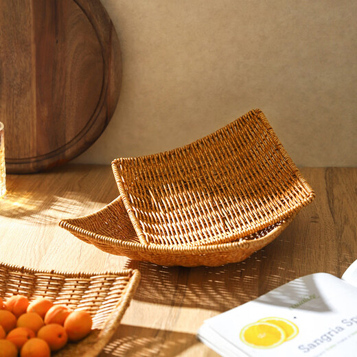 Retro Imitation Rattan Fruit Plate Snack Basket Square Dessert Plate Tray Living Room Coffee House Snack Basket Small Size (20CM*20CM)
