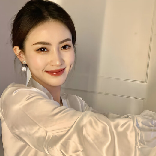 DL 1998 Fat Donglai same style real pearl earrings women's earrings light luxury design earrings white pearl earrings