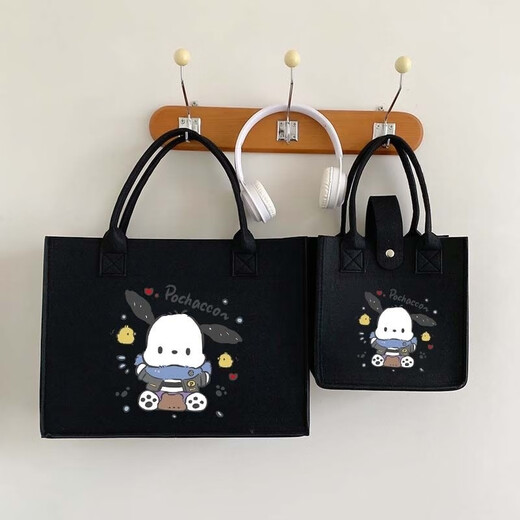 Yunluo ins felt bag handbag cartoon birthday 100-day banquet gift souvenir shopping bag doll girl small bag oatmeal color Pacha dog style single piece small size 23*23*12
