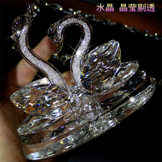 Yusenyi Mercedes-Benz Crystal Swan Car Interior Decoration Car Center Console Perfume Seat Sense Car Decoration Decoration A6LA7LA8LRS4RS7Q8A5Q5A4LA