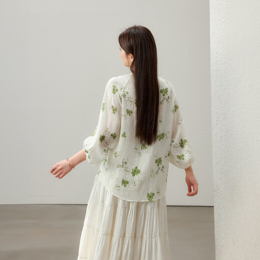 Show de fibra [Papel de flores de Moriya] Camisa de encaje en V fresca de encaje en V de gran tamaño Fat MM Summer NUEVO ALTO ESTILO 1424 Estilo 2xl