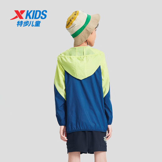 XTEP children's clothing with color matching design, unisex style, breathable and comfortable woven sun protection clothing, Magic Bud Green 170