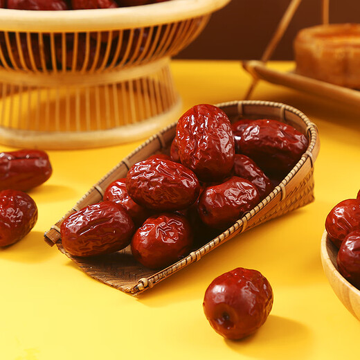 Qixian Xinjiang Ruoqiang red dates 800g
