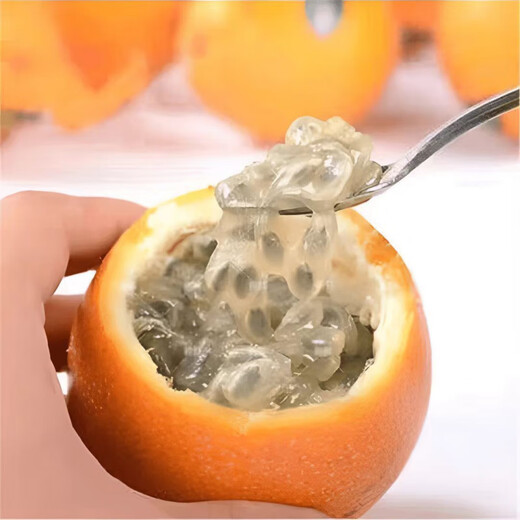 Passion fruit seeds are easy to grow in balcony potted courtyards. Summer flowering fruits can be sown and planted in all seasons. Passion fruit seeds are easy to grow. 5 packs of passion fruit seeds, about 250 seeds, are more fragrant and delicious.