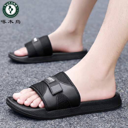 Zapatillas para hombres de carpintería para ropa de verano para nuevo sándwich de playa de casa no deslizante y anti-dolores de gran tamaño de gran tamaño y anti-odor 9712 negro 40-41