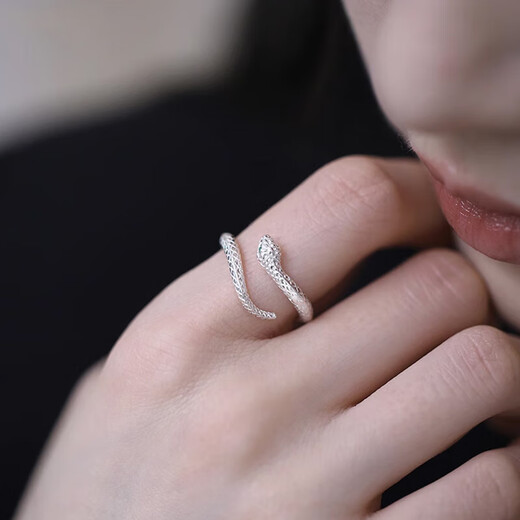 Mansheng 999 Pure Silver Exquisite Little Spirit Snake Index Finger Open Ring Women's Ring Personalized Fingertip Accessory Tail Ring Niche Design Spirit Snake Ring 999 Pure Silver